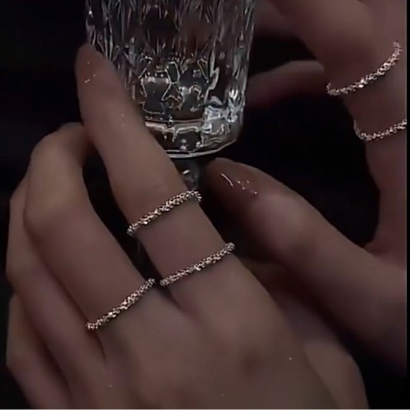 Silver sparkle ring - Picture 3 of 4